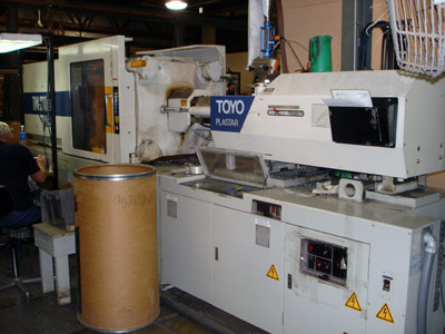 1994 Toyo TM-200G2 Used Injection Molding Machine