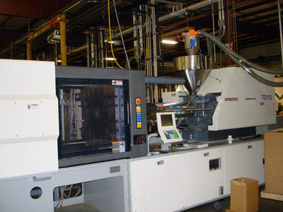 2000 Toyo Si-300 Used Injection Molding Machine